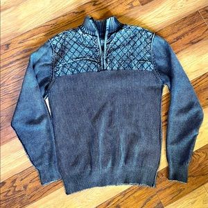 Men’s Buckle sweater size medium